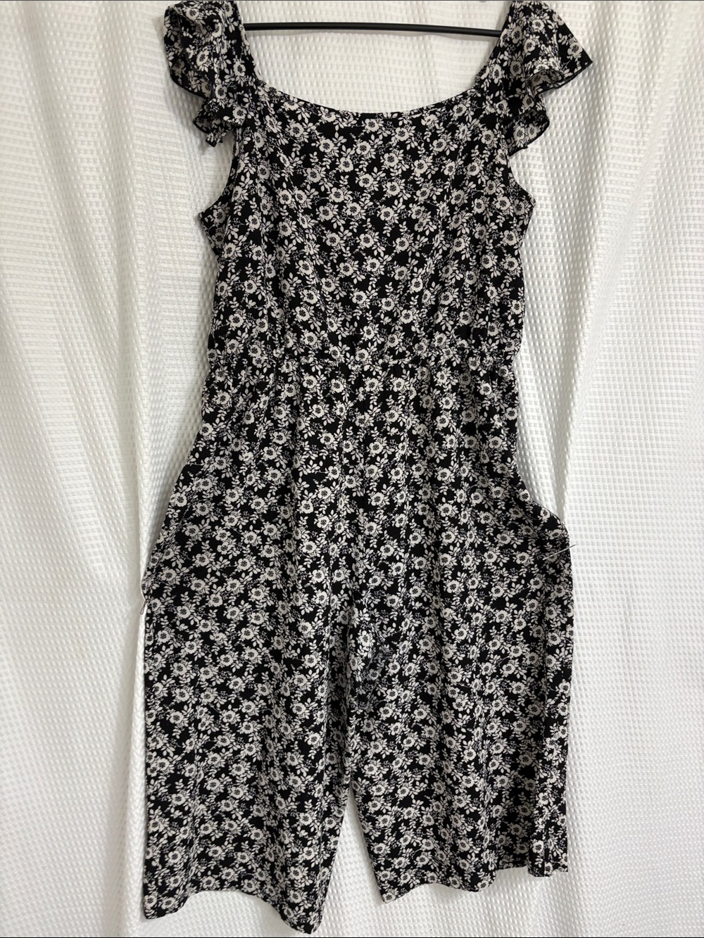 libby. edelman Black & White Floral Off-Shoulder Romper with Pockets